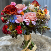 Load image into Gallery viewer, Bridal Bouquet