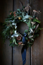 Load image into Gallery viewer, Winter Wreath