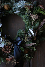 Load image into Gallery viewer, Winter Wreath