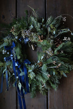Load image into Gallery viewer, Winter Wreath